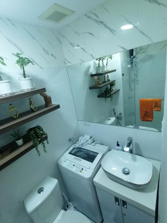 Cozy Studio Unit At Sun Residences Quezon City Exterior photo